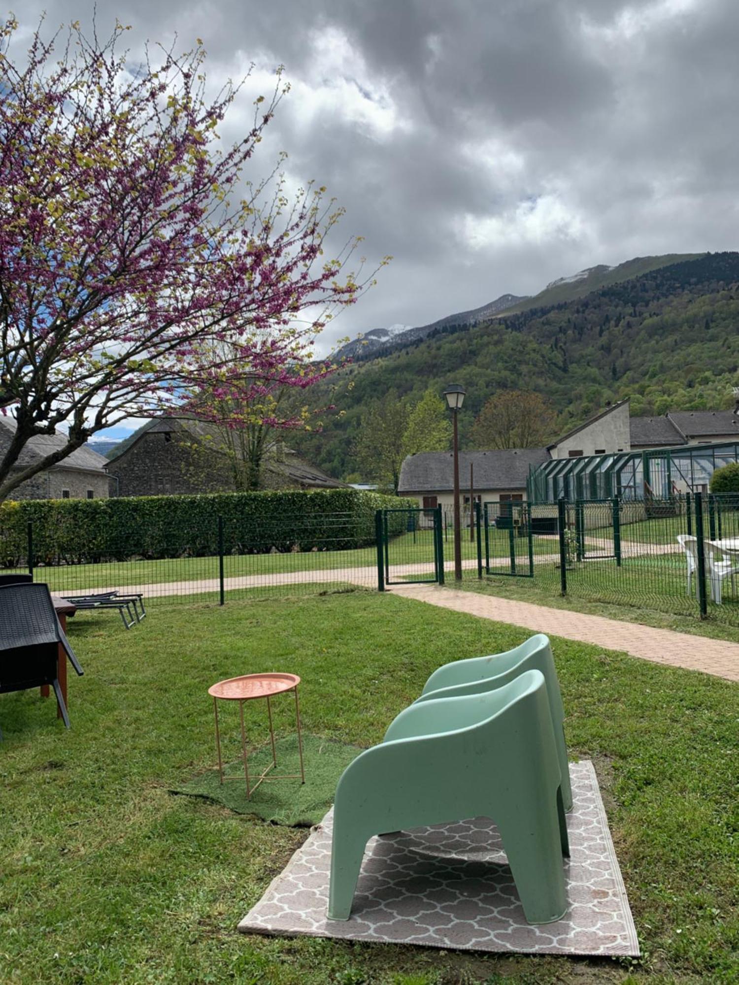 La Suite Unique - Le Jardin Sur Les Pyrenees- Vue Panoramique Montagne -Jardin Cloture Prive De 100M2-Parking-Linge De Lit Et Serviettes Compris- Bielle ภายนอก รูปภาพ